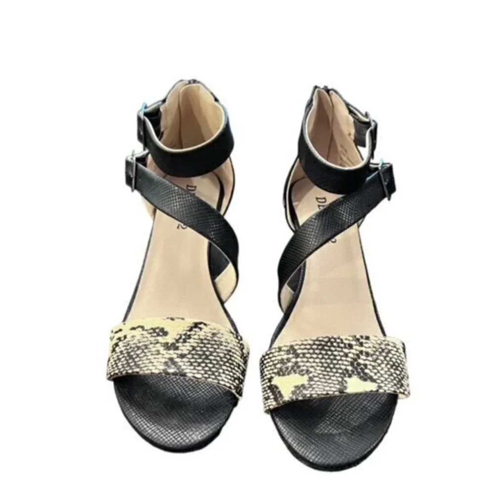 Dept 222 Womens Ankle Strap Wedge Sandal Snakeskin Waverly Size 9M Dressy Preppy